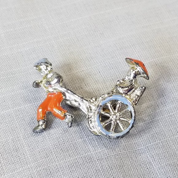 Vintage 1940s Rickshaw Enameled Pin - Picture 2 of 7